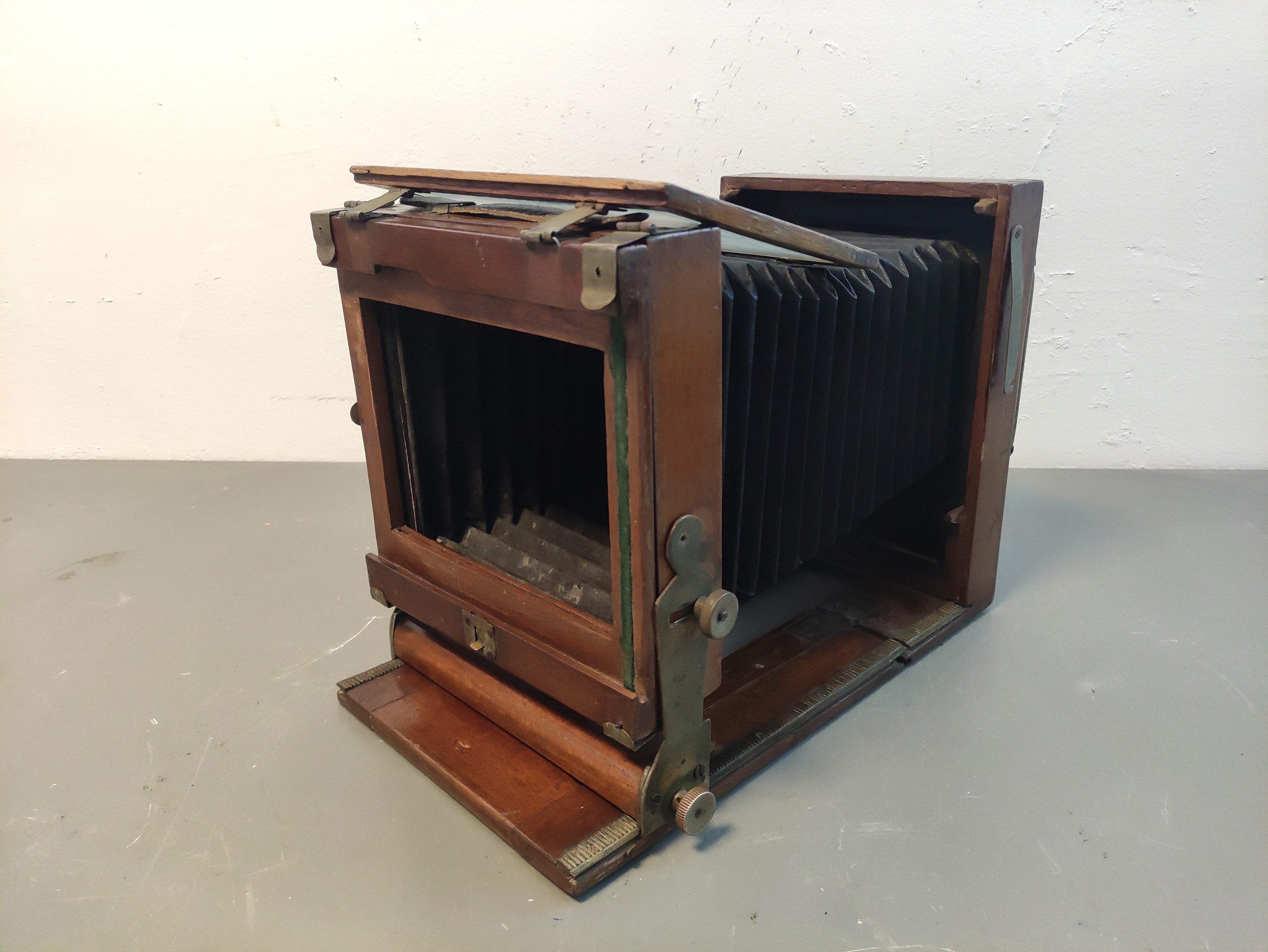 camara foto fuelle portatil madera 29x22x39 1u